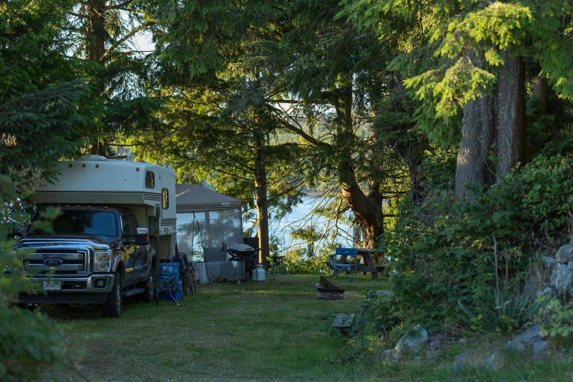 Island West Resort Ucluelet Zewnętrze zdjęcie